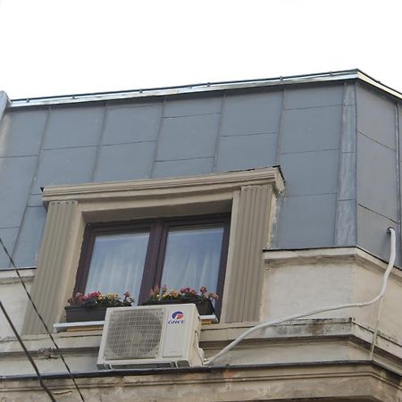 Studio Yellow - Piata Victoriei Bucureşti Eksteriør bilde