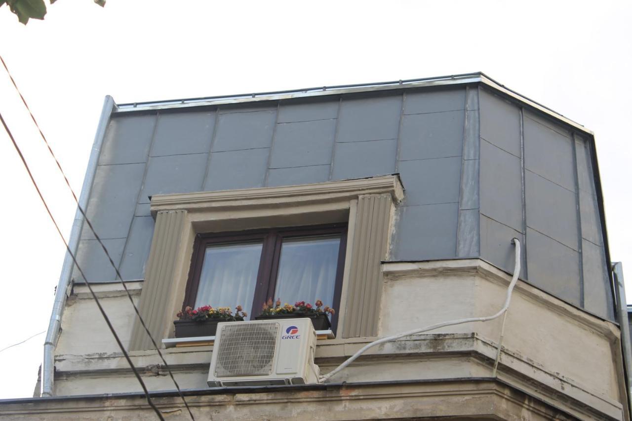 Studio Yellow - Piata Victoriei Bucureşti Eksteriør bilde